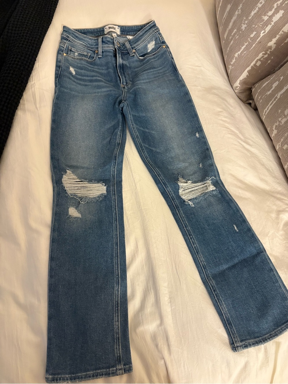 PAIGE Blue Distressed Cindy Crop Jeans